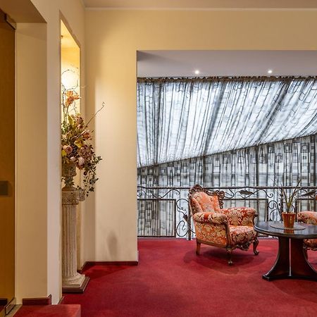 Hotel Sfinksas Kaunas Ngoại thất bức ảnh